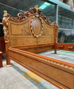 Giường ngủ cổ điển dát vàng cẩn veneer GVGN054