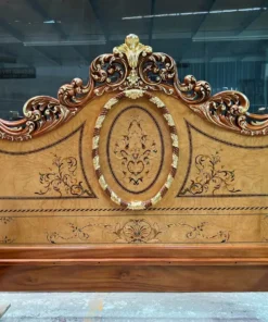 Giường ngủ cổ điển dát vàng cẩn veneer GVGN054