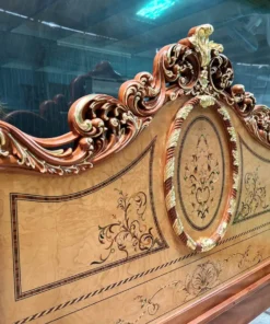 Giường ngủ cổ điển dát vàng cẩn veneer GVGN054